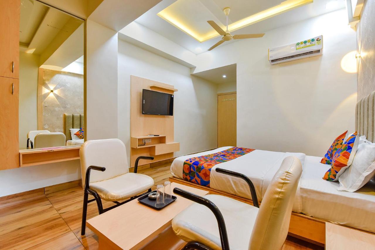 Fabhotel Symphony Grand Ahmedabad Ngoại thất bức ảnh