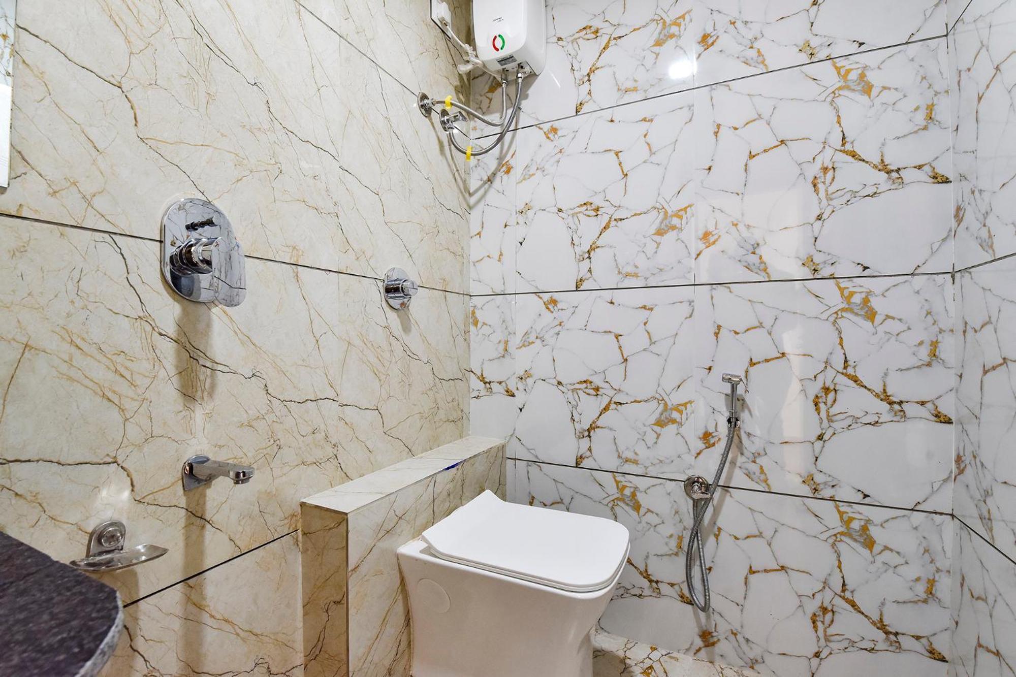 Fabhotel Symphony Grand Ahmedabad Ngoại thất bức ảnh