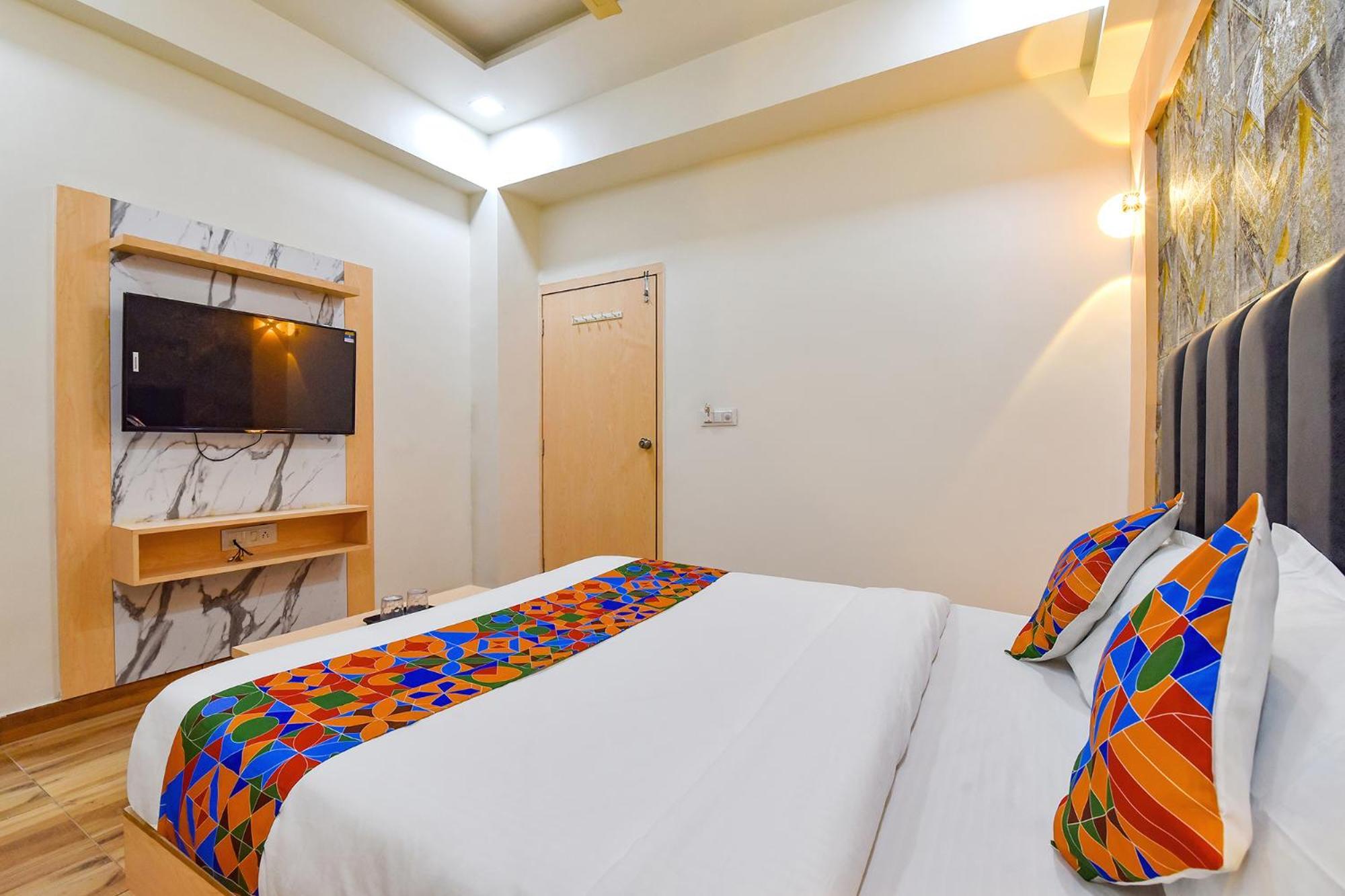 Fabhotel Symphony Grand Ahmedabad Ngoại thất bức ảnh